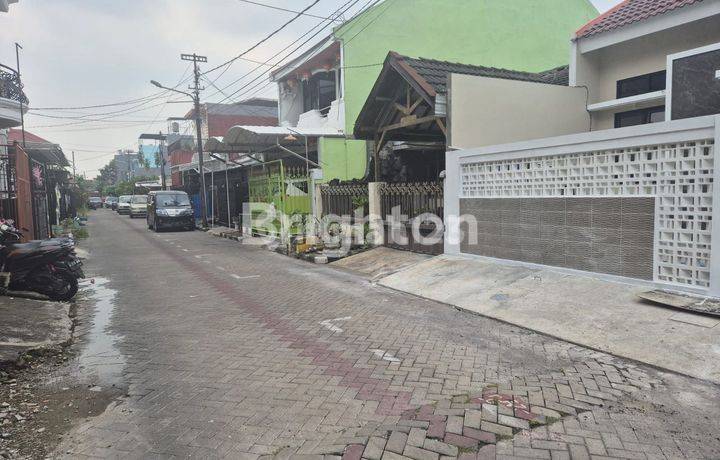 Baru Gress Darmo Indah Selatan dalam Clusture