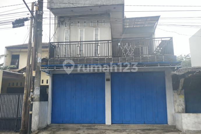 Roadside Shop House in Wisma Jaya, East Bekasi