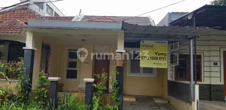 Rumah di Sentul City Taman Besakih Dekat Jungle Land 