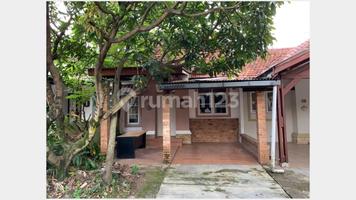Dijual Rumah di Taman Besakih Sentul City