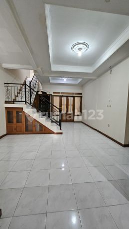 Rumah Bagus Unfurnished SHM Komp Panorama Alam Parahyangan