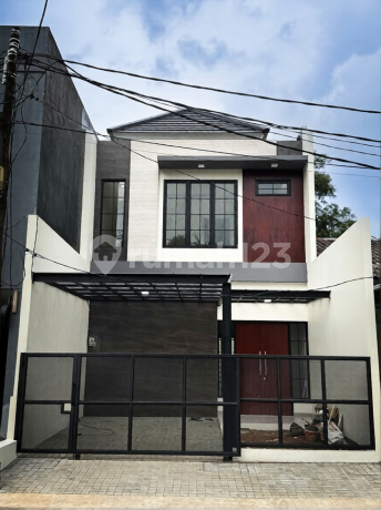 Rumah Bagus Siap Huni Murah di Graha Bunga Bintaro Tangerang Selatan Rumah Bagus Siap Huni Murah di Graha Bunga Bintaro Tangerang Selatan