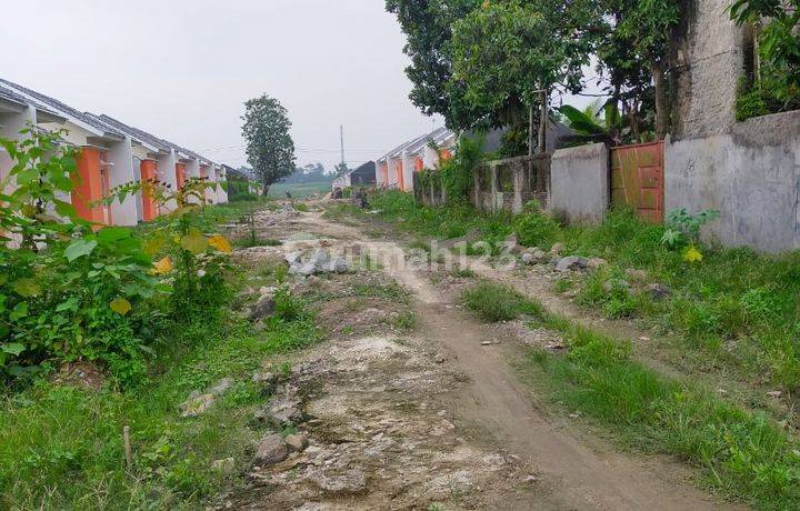 Dijual Kavling Seluas 216 M2 di Jl. Taman Adiyasa