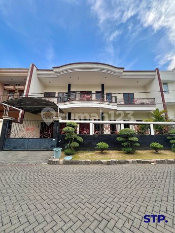 Rumah Mewah Mediteranian di Darmo Hill 2 Lantai Lokasi Strategis