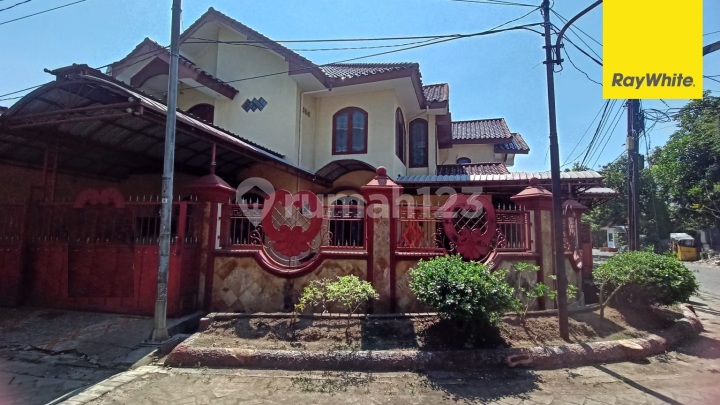 Dijual Rumah SHM di Jl Cipta Menanggal Surabaya Dijual Rumah SHM di Jl Cipta Menanggal Surabaya