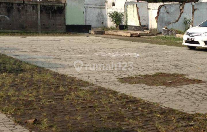 Dijual Tanah Luas Strategis di Cikapundung