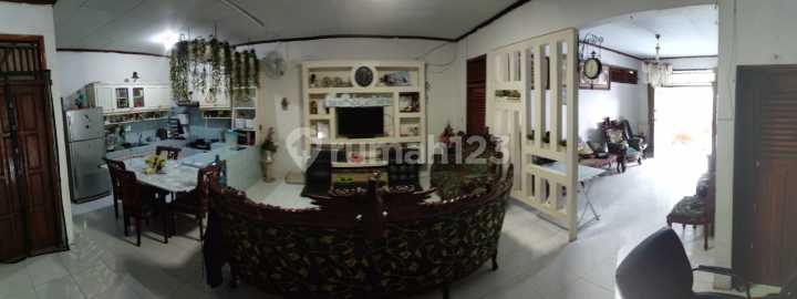 Dijual Rumah Luas Area Jl. Perumahan Mampang Indah Depok Dijual Rumah Luas Area Jl. Perumahan Mampang Indah Depok