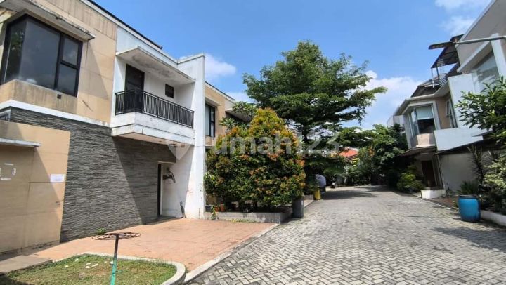 Rumah Dibawah Harga Pasar Luas 120 meter Minimalis 2 lantai Cluster Dekat Tol Depok Rumah Dibawah Harga Pasar Luas 120 meter Minimalis 2 lantai Cluster Dekat Tol Depok