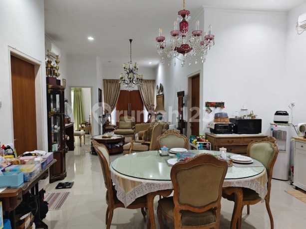 Rumah Cluster di Lebak Bulus Siap Huni Nyaman Luas 200 Meter 1,5 Lantai Garasi 2 Mobil di Jakarta Selatan