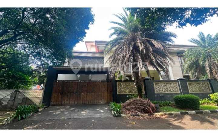 Rumah Dijual Cepat Luas Tanah 540 Meter2 Lantai Siap Huni Bangunan Kokoh Carport 4 Mobil di Perum Jaka Permai Bekasi