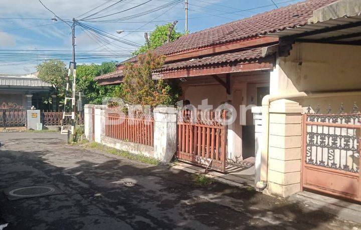 DIJUAL RUMAH HOOK PAS POJOK DALAM PERUMAHAN BANTENG BARU JL KALIURANG KM 8 SLEMAN YOGYAKARTA