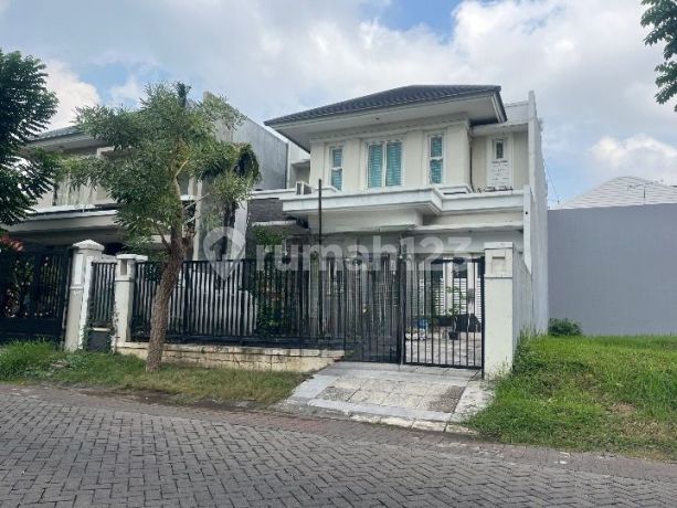 Alam Galaxy Terletak Di Bulevard Nya Row Jalan Bisa 4 Mobil Los