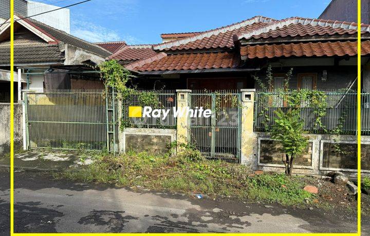 Rumah Di Jl. Mawar Larangan Tangerang di Jl. Mawar VI No. 9, Larangan Indah, Larangan, Kota Tangerang, Banten, Indonesia, 15154, Larangan