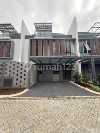 Puri 11 Heritage House, Free of Fees