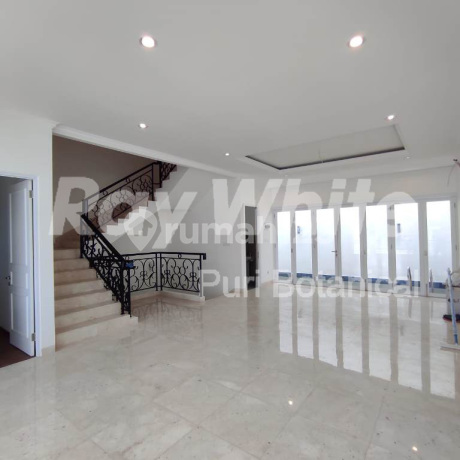 Rumah full marmer 3 Lantai Baru di Madja Residence, Jakarta Barat