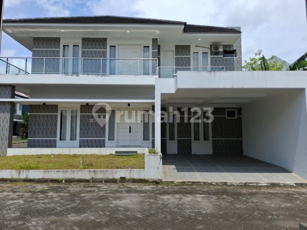 Luxurious 2-Story Residence in Merapi Regency Housing Complex, Sleman – Strategic Location & Complete Facilities, Sardonoharjo, Ngaglik, Sleman Luxurious 2-Story Residence in Merapi Regency Housing Complex, Sleman – Strategic Location & Complete Facilities, Sardonoharjo, Ngaglik, Sleman