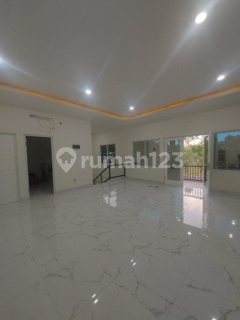 Rumah Mewah 2 Lantai (17x20) di Daru Suvarna Sutera Tangerang 1K900020 Rumah Mewah 2 Lantai (17x20) di Daru Suvarna Sutera Tangerang 1K900020