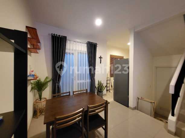 Ready-to-occupy 2-story house size 6x17 in Bahana Suvarna Sutera Tangerang 1K900055