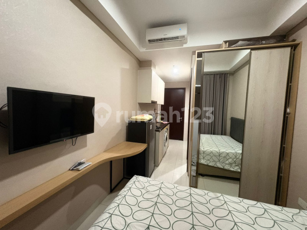 Type Studio Furnished Baru Tower D Lantai Tinggi Type Studio Furnished Baru Tower D Lantai Tinggi