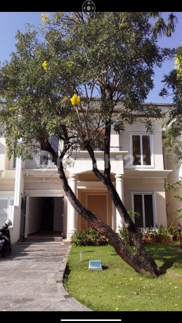  Rumah Luas Mewah Semi Furnished Bagus SHM - Sertifikat Hak Milik di Casa goya park residence, Kemanggisan Kebon Jeruk jakarta Barat