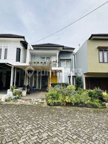 Only 1 minute to Krukut toll gate, 2-story spacious house in Cinere, Depok. Only 1 minute to Krukut toll gate, 2-story spacious house in Cinere, Depok.