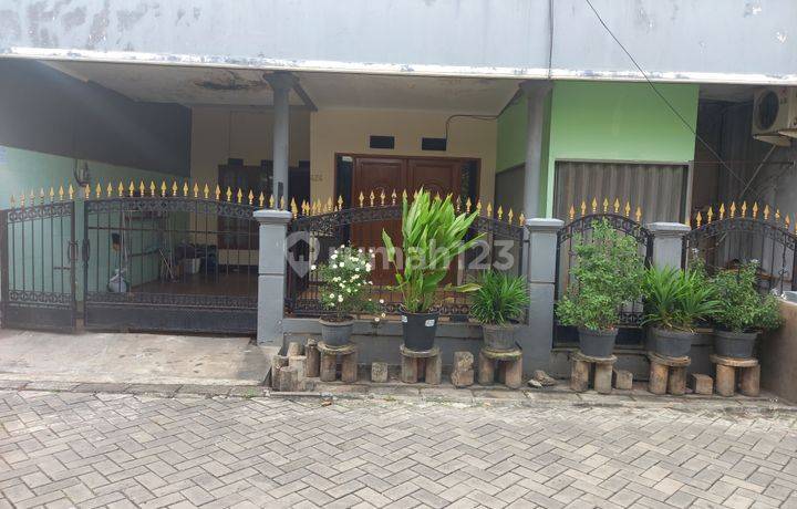 Rumah dijual cepat di komplek barata karang tengah kota tangerang