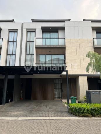 Rumah Cantik 3 Lantai Siap Huni Surat SHM di The Zora Bsd City Tangerang