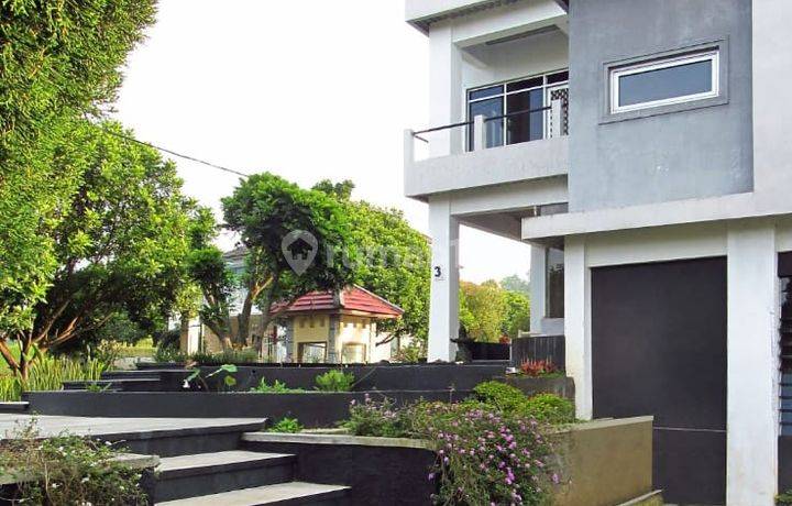 Rumah  Villa Nice View Di Royal View Residence Ciwaruga Bandung