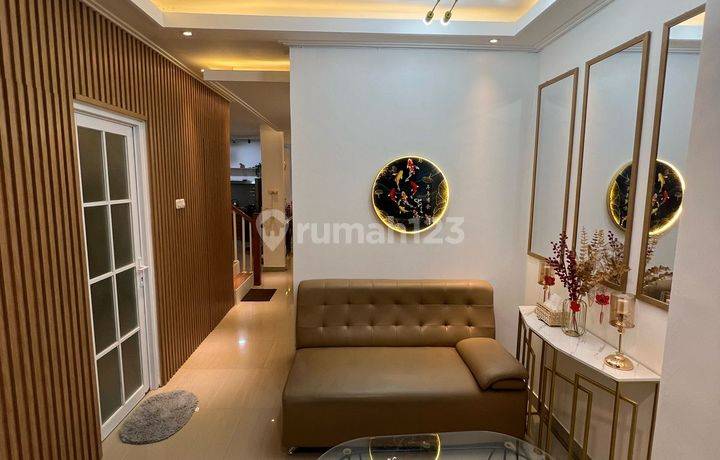 Dijual Rumah Cantik, Di Mentawai Cluster Taman Singosari Lippo Karawaci