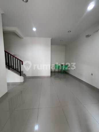 Dijual Rumah di Cluster Thomson Gading Serpong Siap Huni Dijual Rumah di Cluster Thomson Gading Serpong Siap Huni