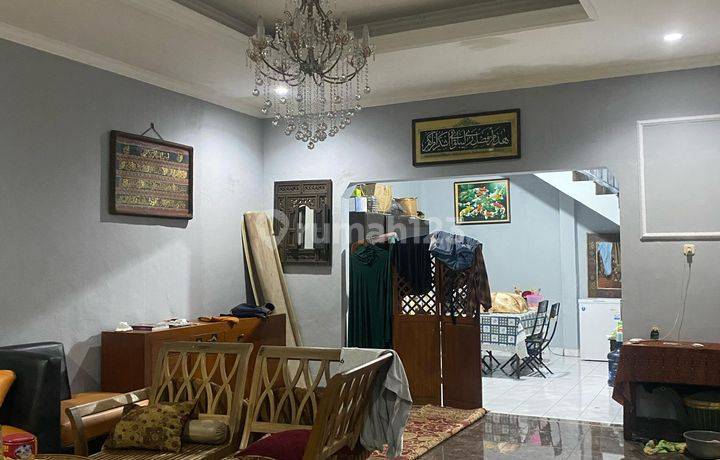 Rumah Bangunan Luas 2 Lantai di Taman Adhiloka Neglasari 