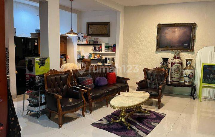 Jual Rumah 3 Lantai di  Palmwood Residence, Ceger Raya 