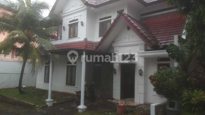 Rumah 2 Lantai Puri Laras 1, Ciputat. Luas Kamar Banyak Rumah 2 Lantai Puri Laras 1, Ciputat. Luas Kamar Banyak