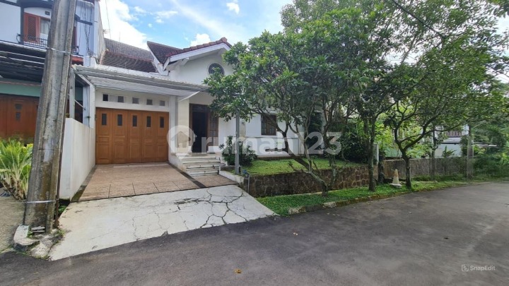 Turun Harga Rumah Minimalis Terawat di Parahyangan Rumah Villa