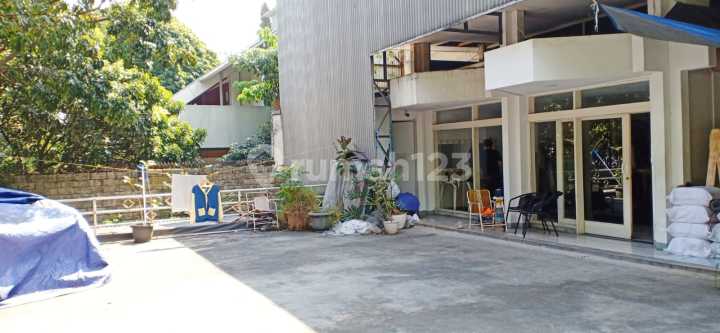 Rumah bisa untuk Ruang Usaha Raya Sutami Bandung Utara, strategis