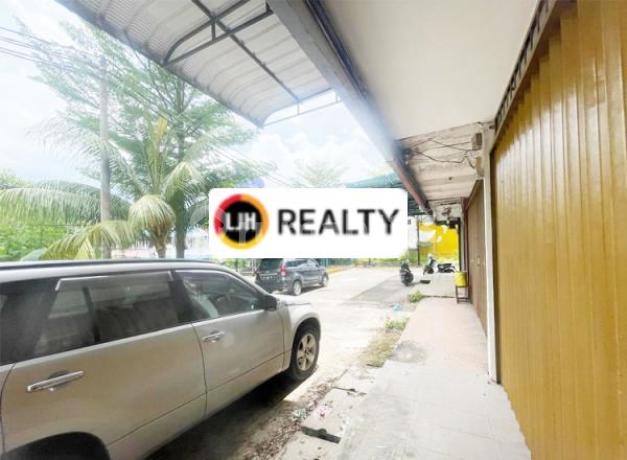 Ruko 2 Unit Gandeng Siap Pakai Di Komplek Ruko Baloi Point
