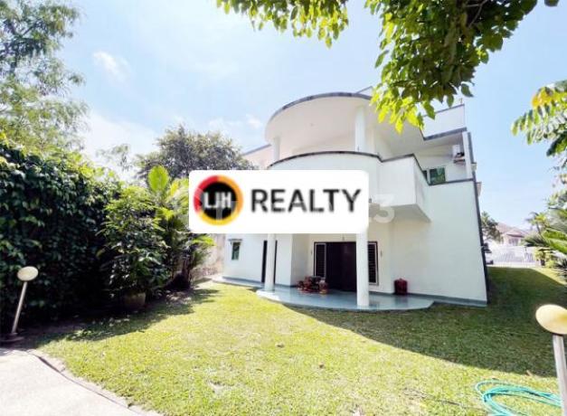 Rumah Mewah Siap Huni Tengah Kota Di Perum Palm Spring