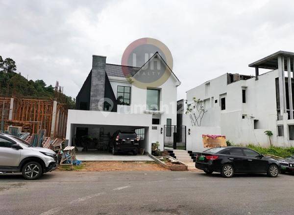 Dijual Rumah Mewah 2 Lantai Di Perumahan Crown Hill Estate Batam Centre