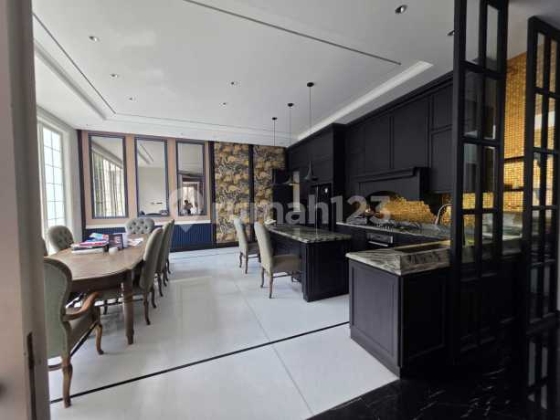 Dijual Rumah Luxury Artha Gading Villa - 4 Lantai, Private Pool, Lift, Full Furnished | 32M