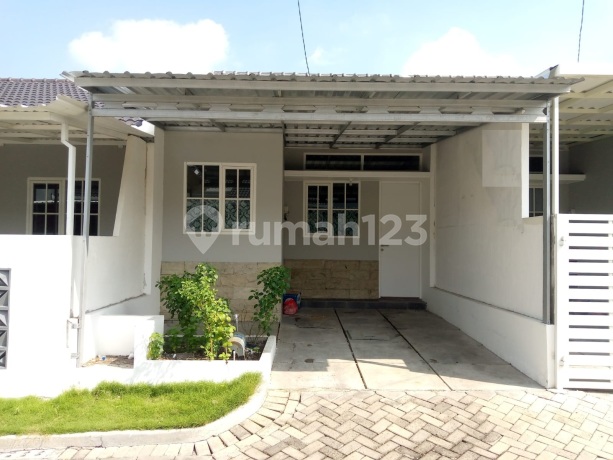 Rumah Jade Hamlet Menganti Gresik Rumah Jade Hamlet Menganti Gresik