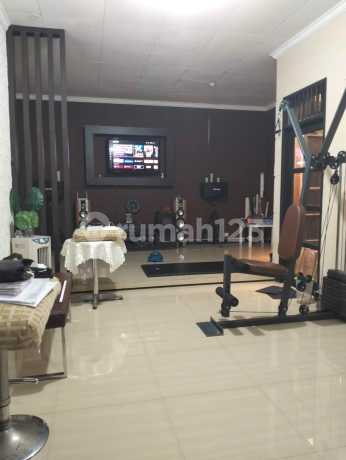 Nice House on Raden Fatah Street, Ciledug, Tangerang