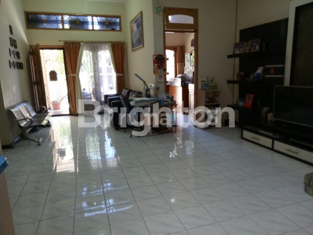 Ready-to-Occupy House in Wonorejo Indah