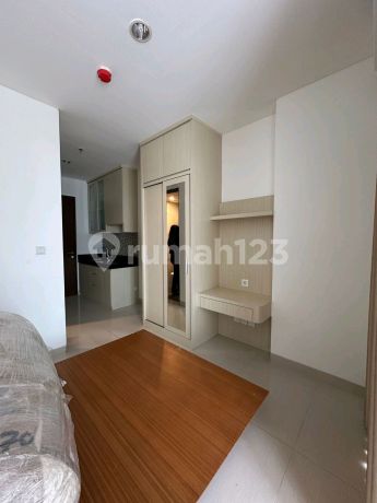Disewakan Apartemen Newton Studio,kuningan