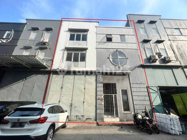 Gudang 3 Lantai Full Ada Kantor, Ruang Live, Lift Barang Lokasi Strategis Di Komplek Pergudangan Sentra Industri Terpadu Elang Laut Pantai Indah Kapuk Pik 1