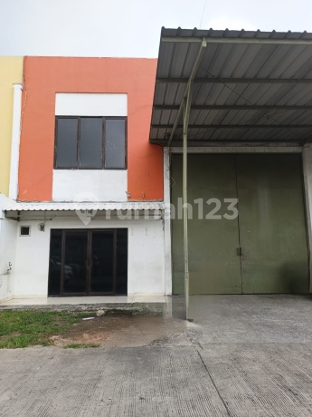 Gudang Dengan Kantor 2 Lantai Akses Container Terletak Di Area Pergudangan Jaya Niaga Jurumudi Tangerang