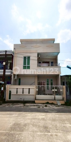 Dijual Cepat Rumah 3 Lantai Nusa Jaya Di Seipanas Batam Center 