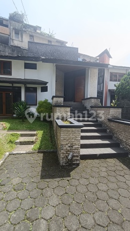 Rumah Siap Huni Bagus Semi Furnish Di Setiabudi