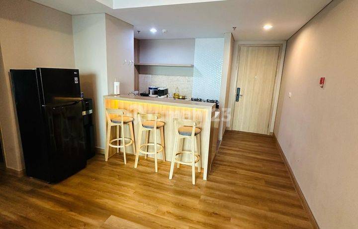 Disewakan Unit Apartemen 2+1 BR Full Furnish New di Holland Village Jakarta Pusat