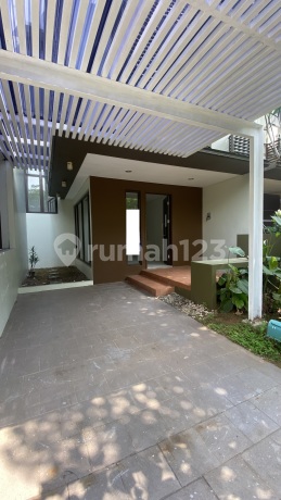 Rumah 3 lt Rapi Siap huni di Whelford Greenwich BSD