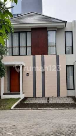 Dijual Rumah Surabaya Barat di Citraland Greenhill